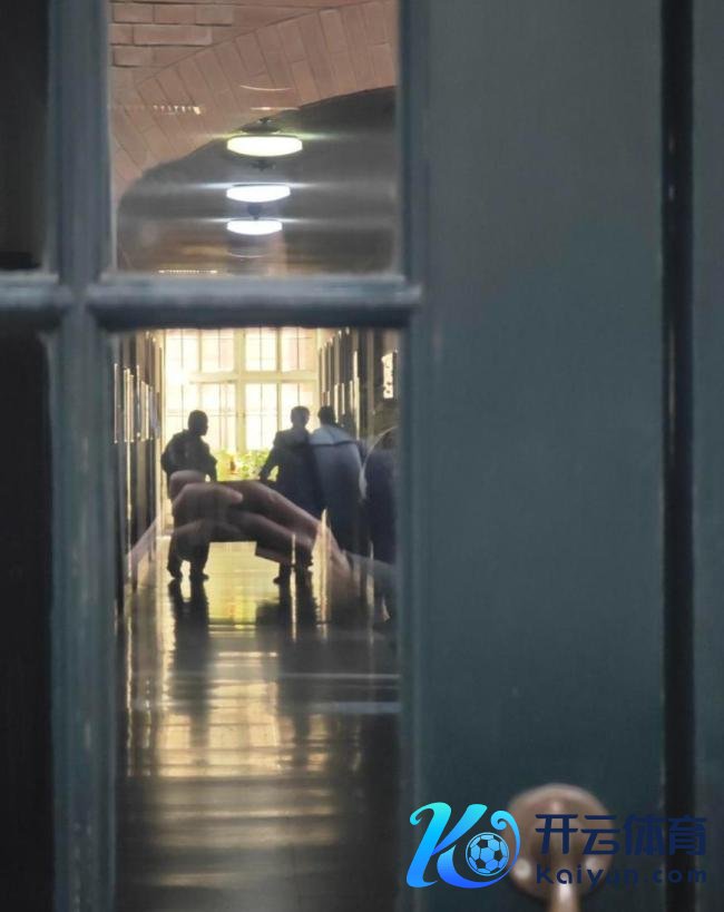 看望杨振宁推进创建的清华高研院 牵挂大师遗产